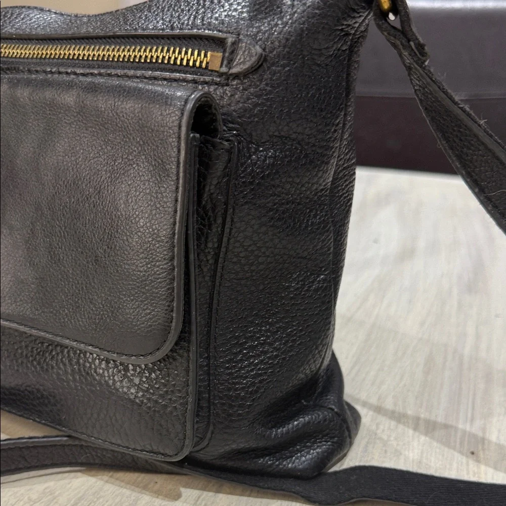 Fossil Black Leather Messenger Bag with Gold Hardware Accents
